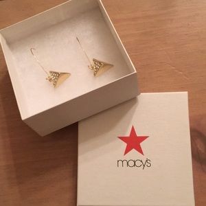 Never worn gold dangling earrings.